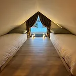 Lobsters Lodge In Heinkenszand \' Wellness Accommodation With Private Hottub, Private Sauna And Outdoor Shower \' Airco\'S \' Free Wifi \' Complimentary Bed Linen And Towels